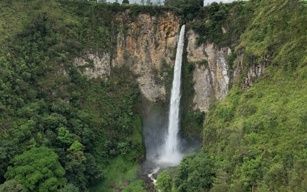 Air Terjun Sigura-gura