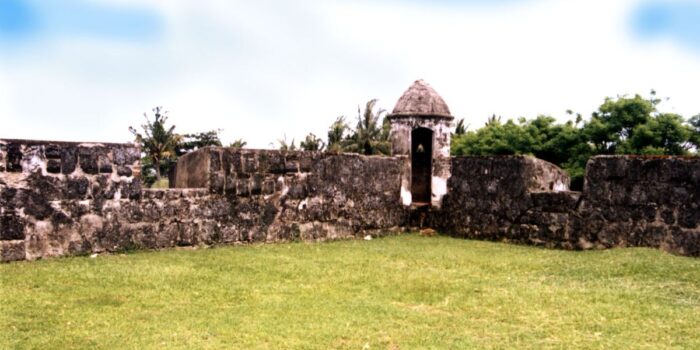 Explorer la Beauté Naturelle de Benteng Speelwijk