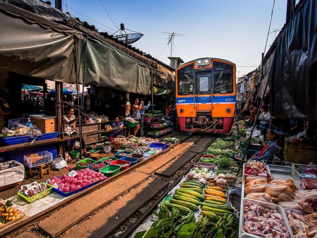 Maeklong Railway Market- Samut Songkhram