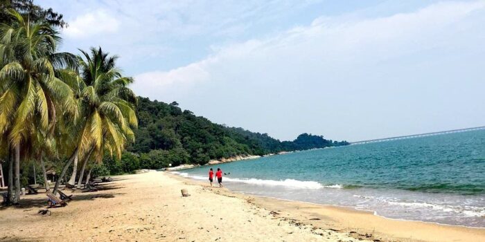 Pantai Teluk Batik