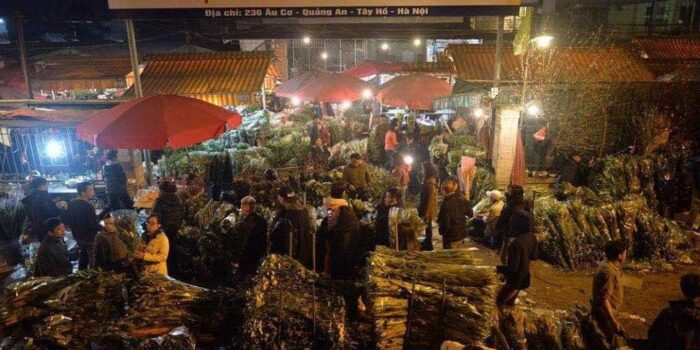 Quang Ba Flower Market- Hanoi
