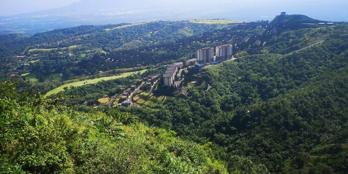 Tagaytay City (Taal Volcano- Peopleʼs Park in the Sky)
