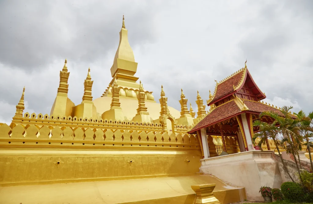 Vientiane Capital (Patuxai- Pha That Luang- Talat Sao Market)